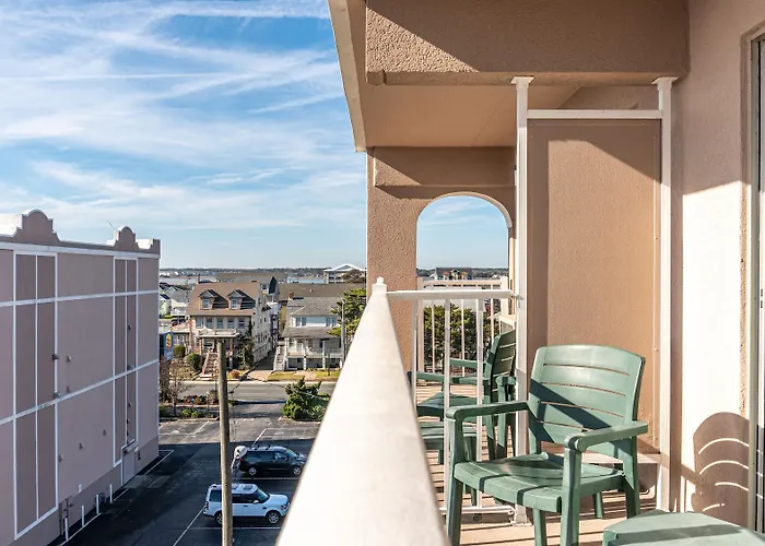 Inn Comfort Ocean Boardwalk 4*